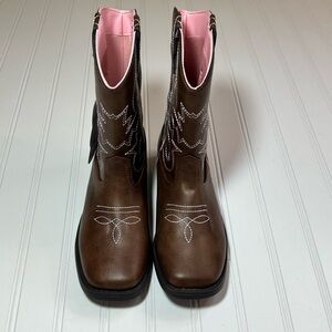 Girls Western Boots Size 4 with Pink Accents NWT